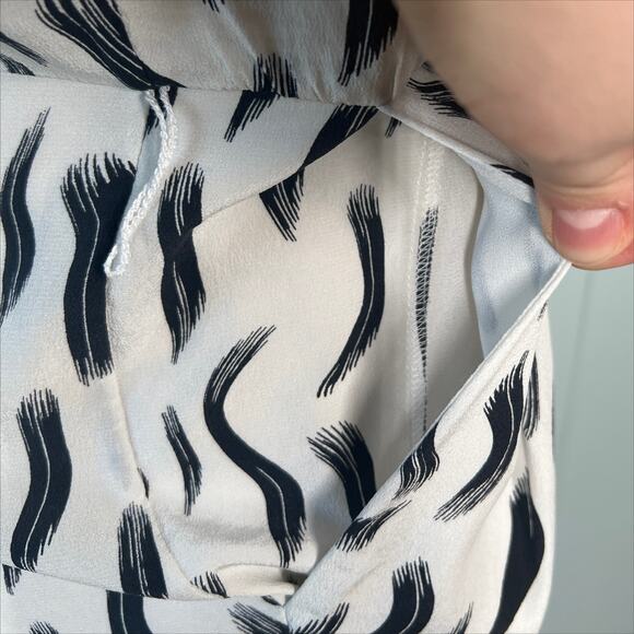 Joie Sleeveless Silk Toulouse Jumpsuit Size 2 Small Porcelain White Black - Picture 11 of 15